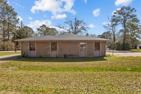 206 S Fenner Avenue Cleveland TX 77327