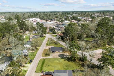206 S Fenner Avenue Cleveland TX 77327