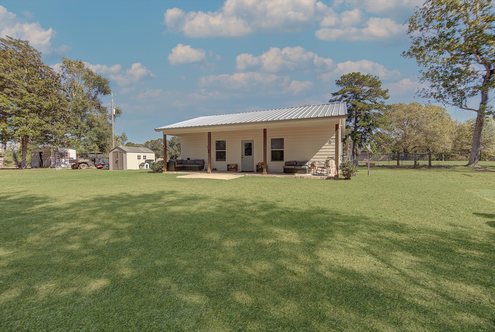 101 Silcox Lane Cleveland TX 77328