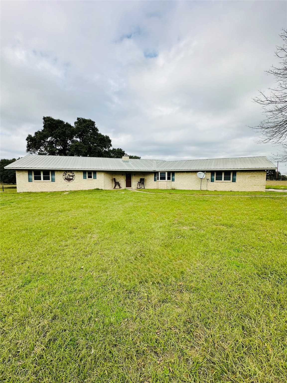 1012 County Road 157 Hallettsville TX 77964