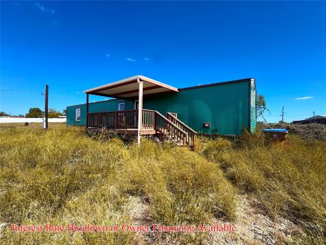 23038 White Hickory Elmendorf TX 78112
