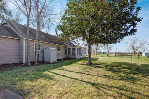 8439 Fm 442 Boling TX 77420