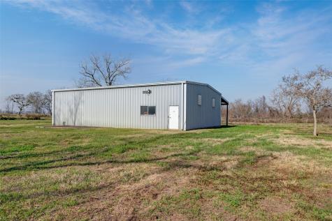 8439 Fm 442 Boling TX 77420