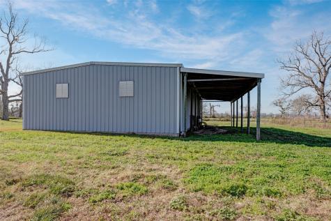 8439 Fm 442 Boling TX 77420