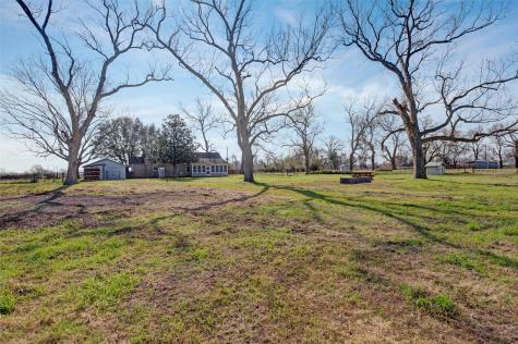 8439 Fm 442 Boling TX 77420