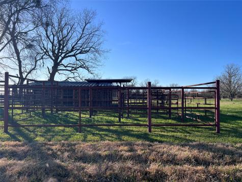 8439 Fm 442 Boling TX 77420