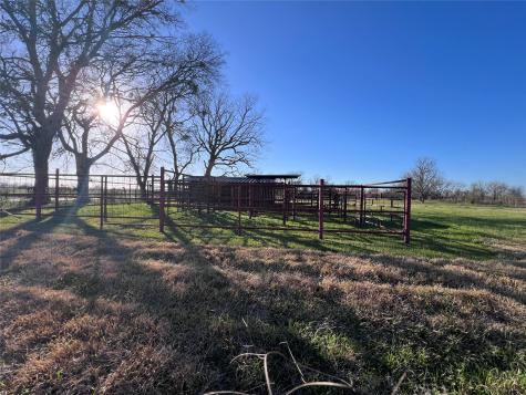 8439 Fm 442 Boling TX 77420