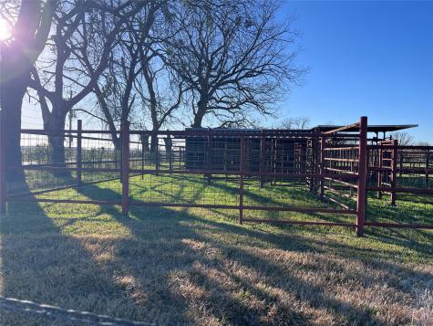 8439 Fm 442 Boling TX 77420