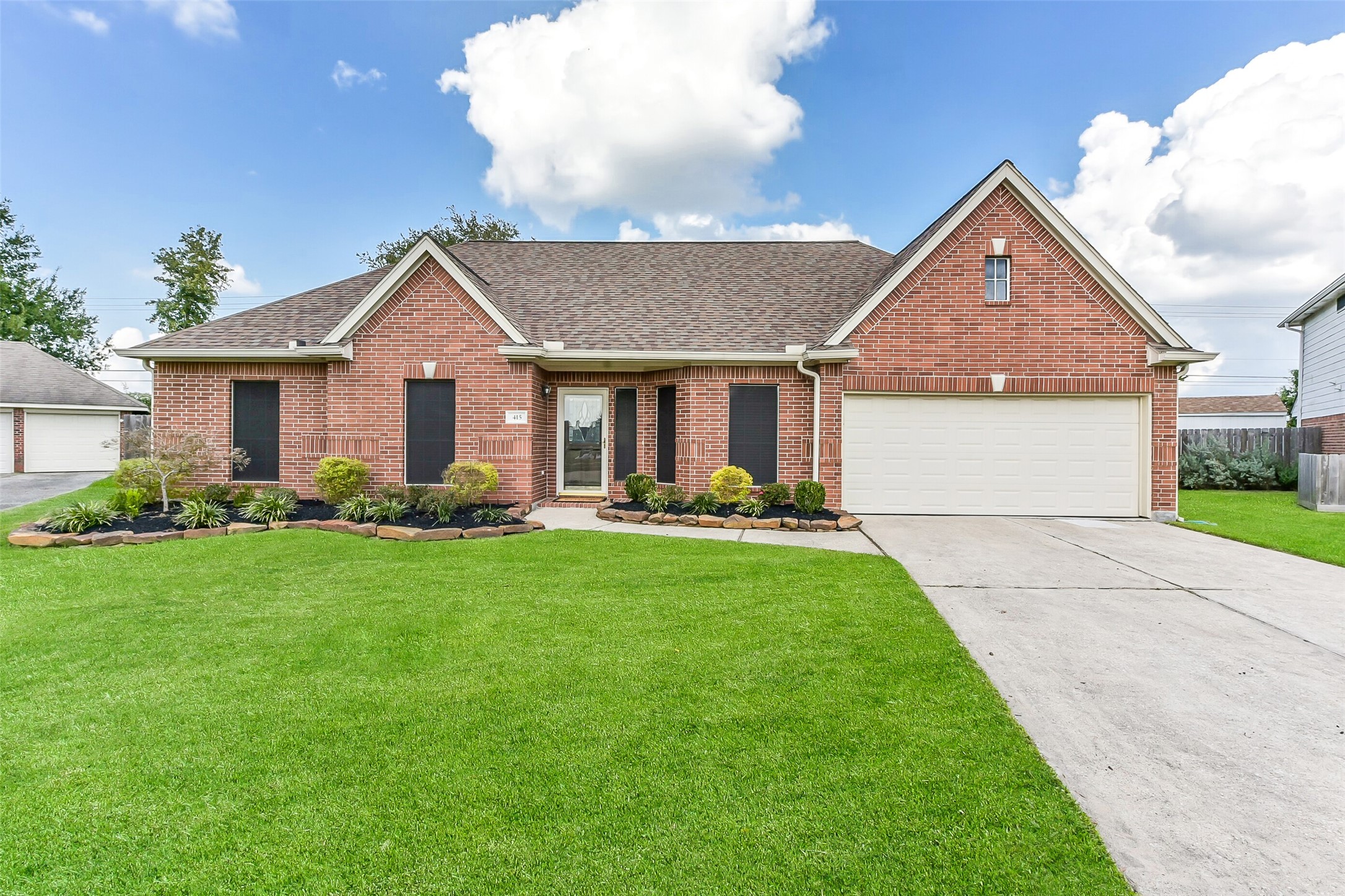 415 Barberry Lane Baytown TX 77520