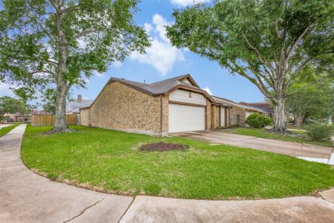 11823 Oak Meadow Drive Meadows Place TX 77477