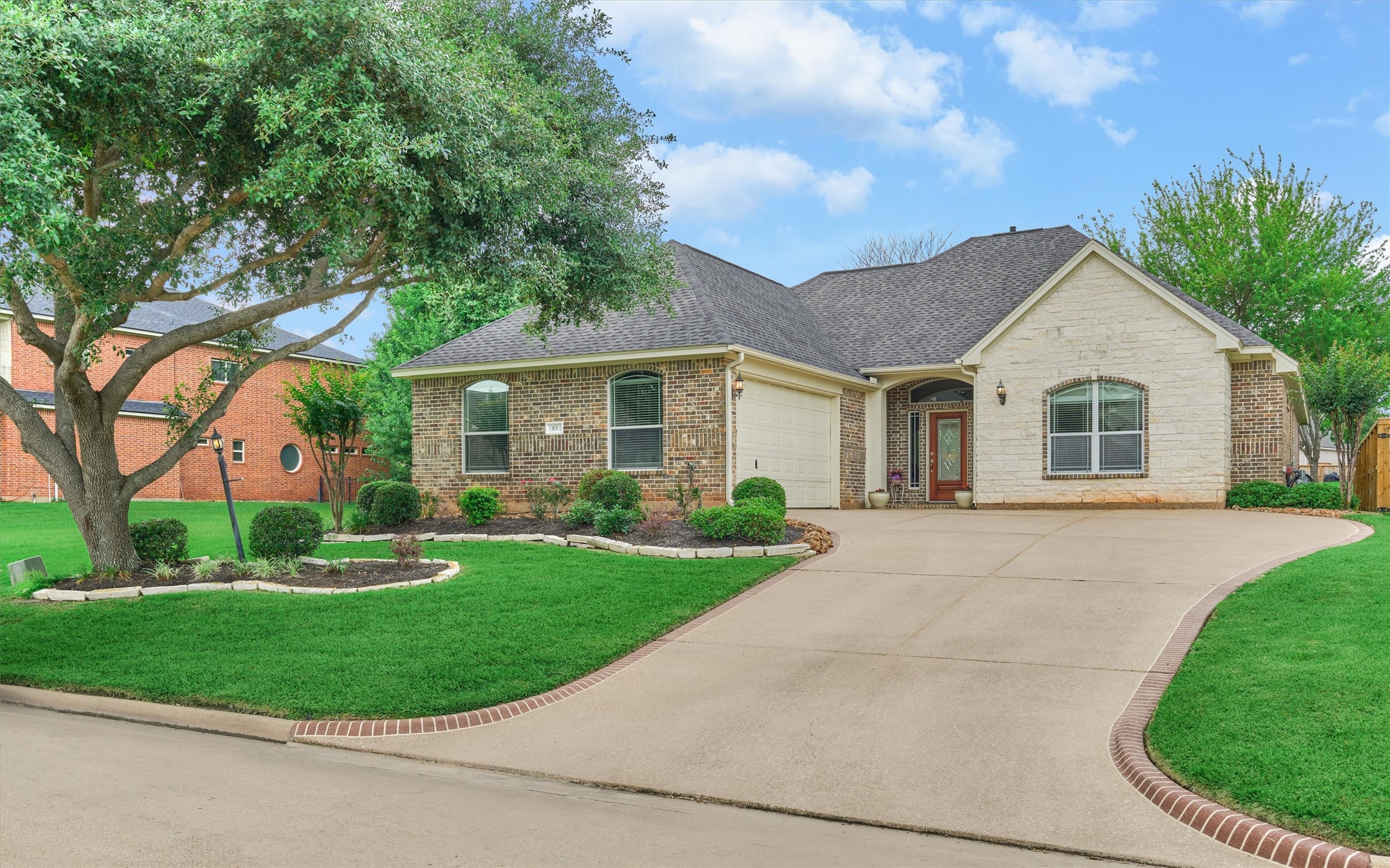 63 Waterford Way Montgomery TX 77356