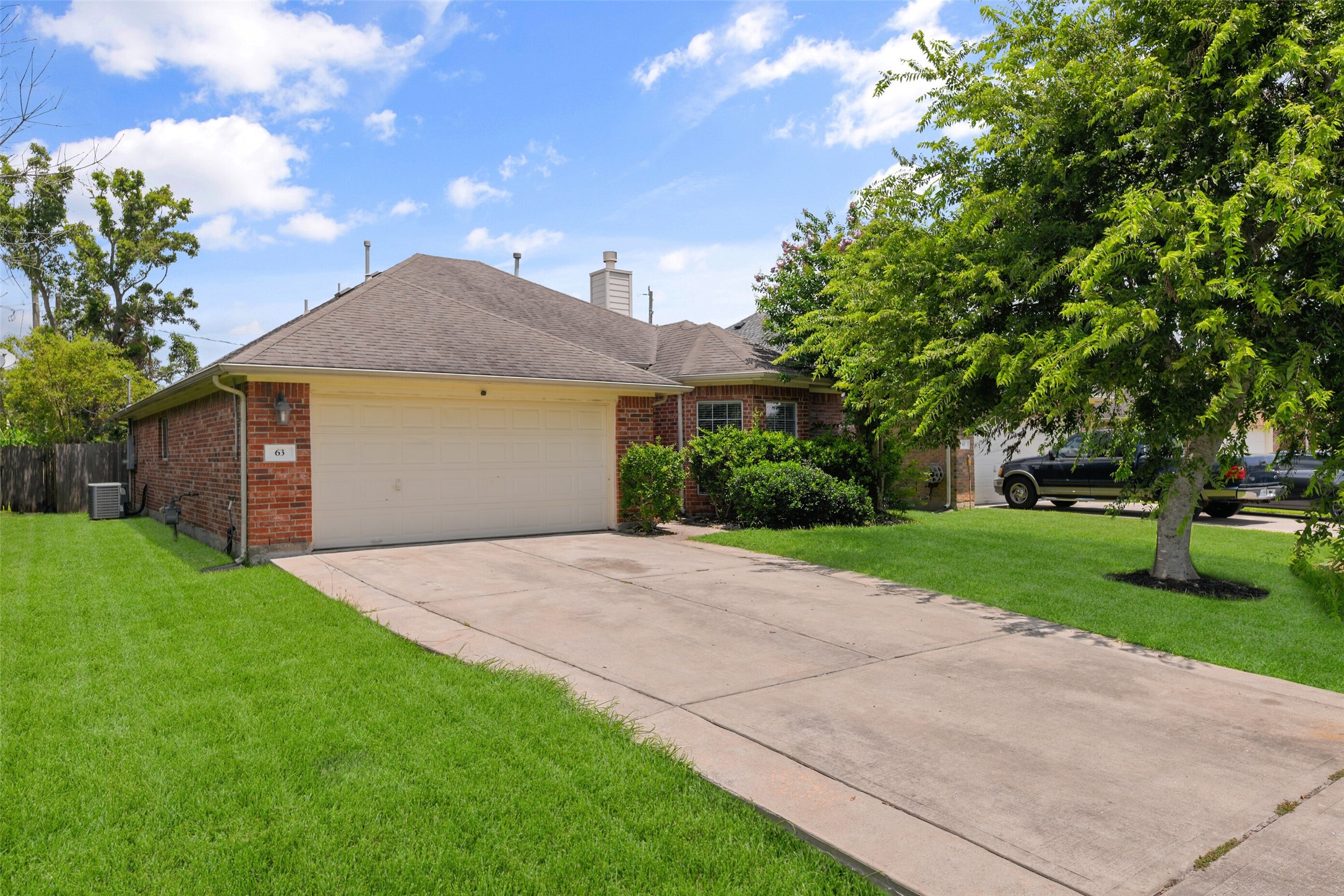 63 N Forrest Avenue La Porte TX 77571