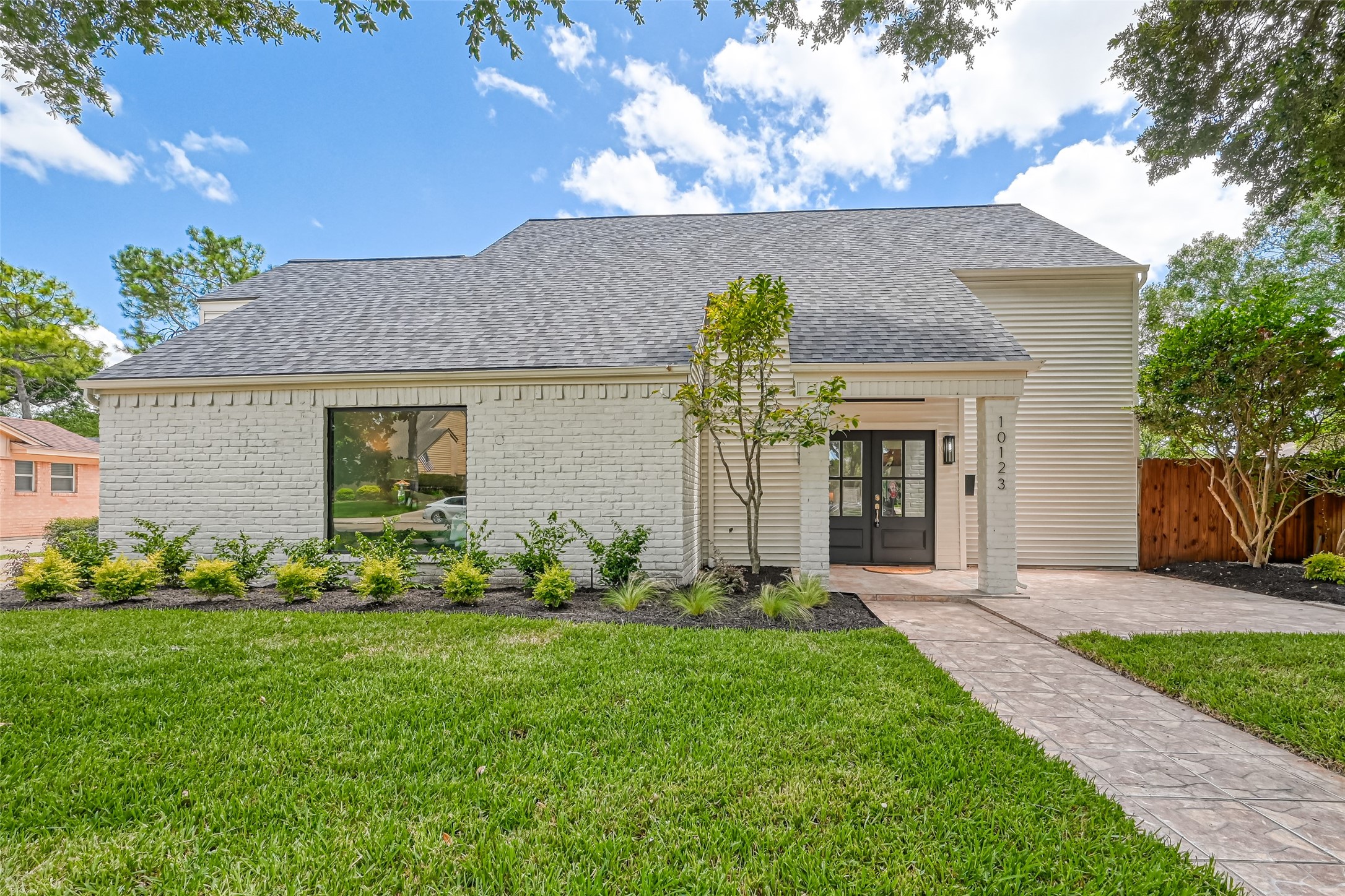 10123 Meadow Lake Lane Houston TX 77042