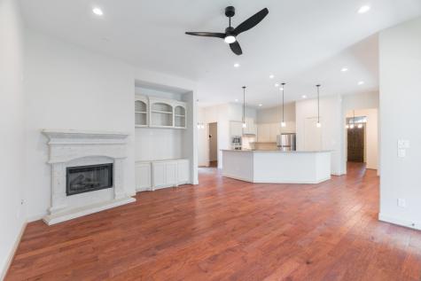 19 Danby Place Tomball TX 77375