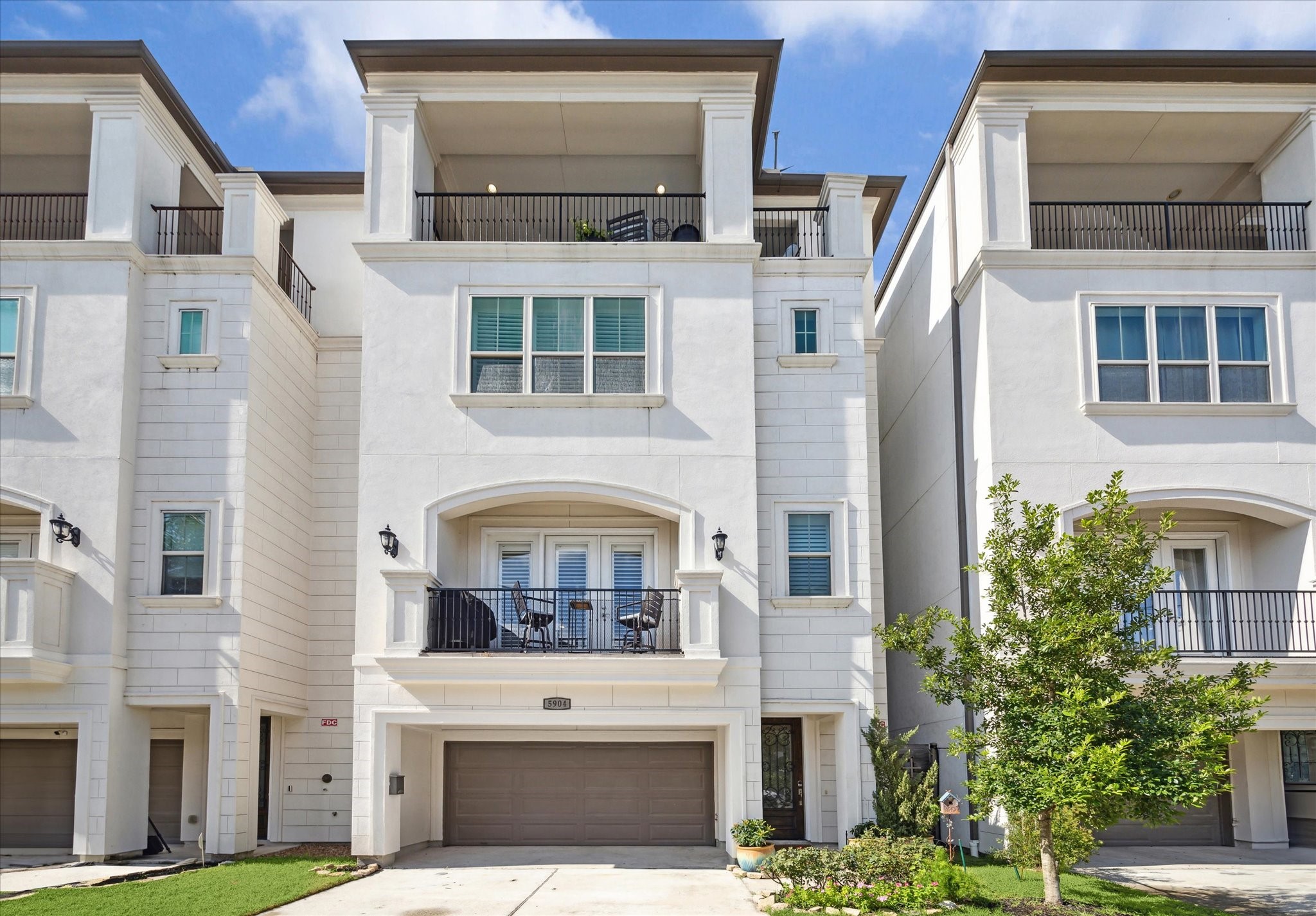 5904 Maxie Street Houston TX 77007