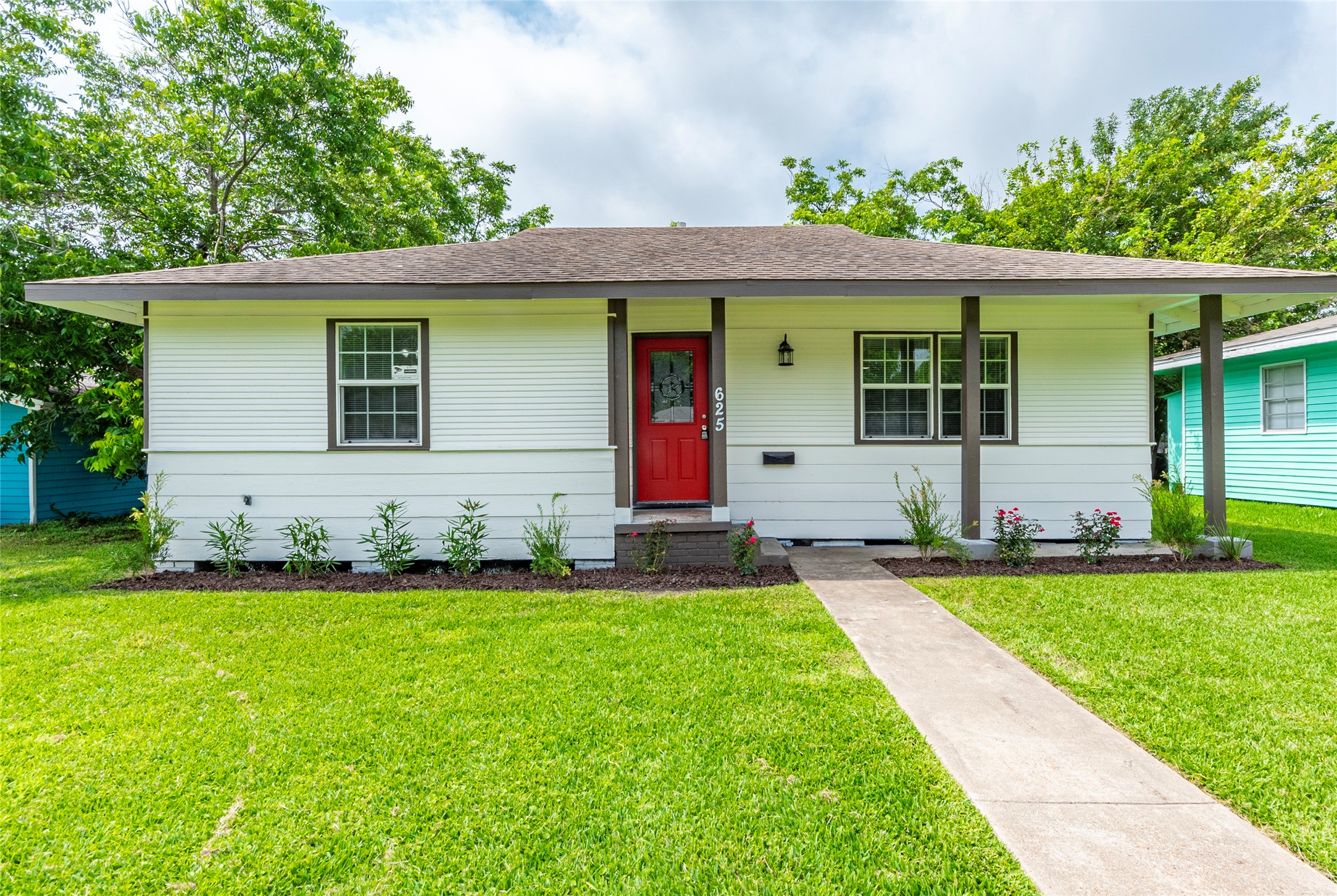 625 13th Avenue N Texas City TX 77590