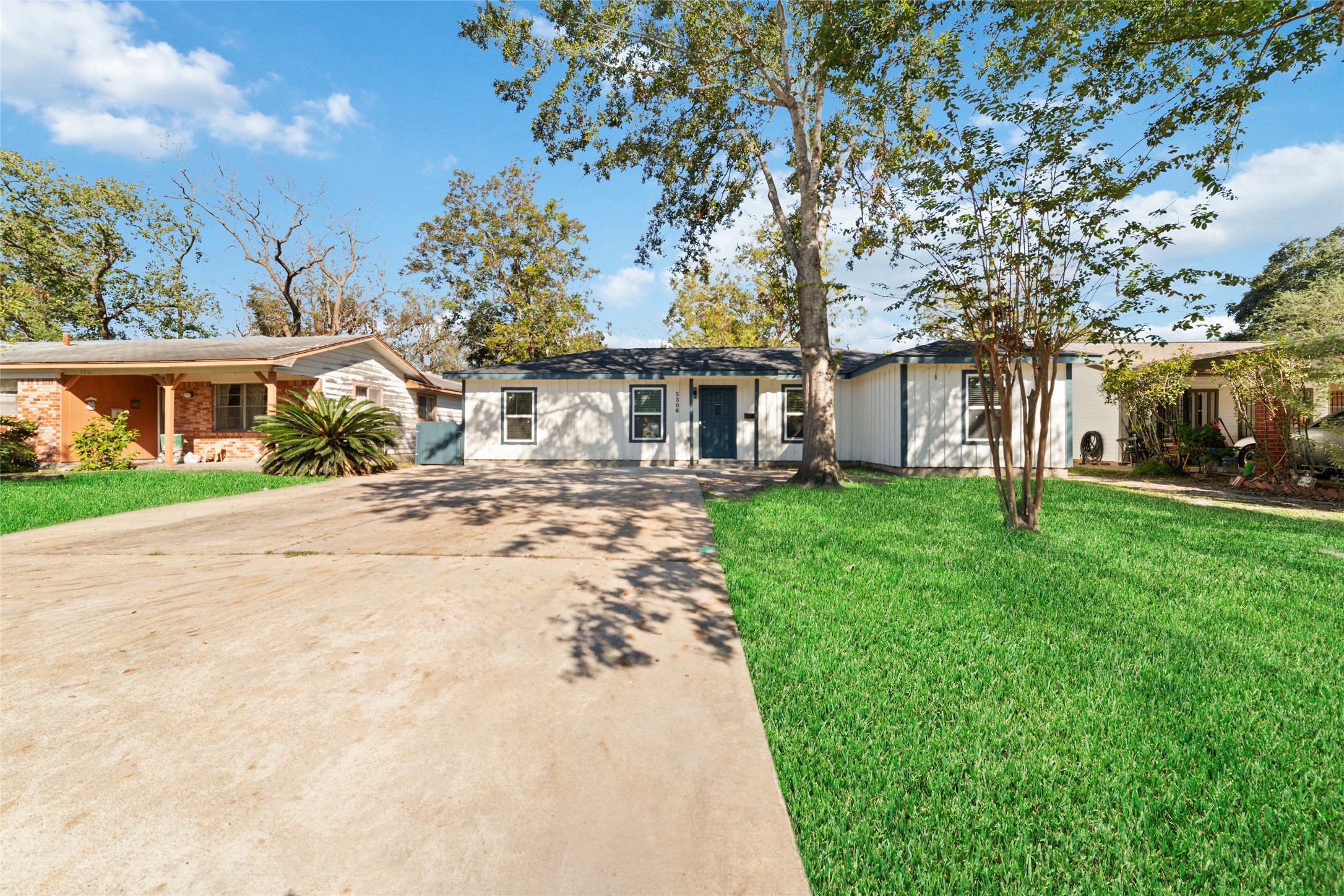 5306 Mackinaw Street Houston TX 77053