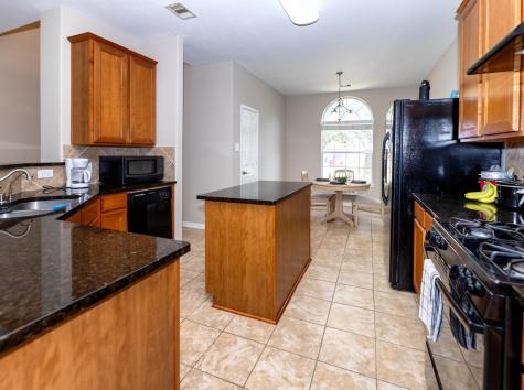 13018 Shallow Falls Lane Pearland TX 77584