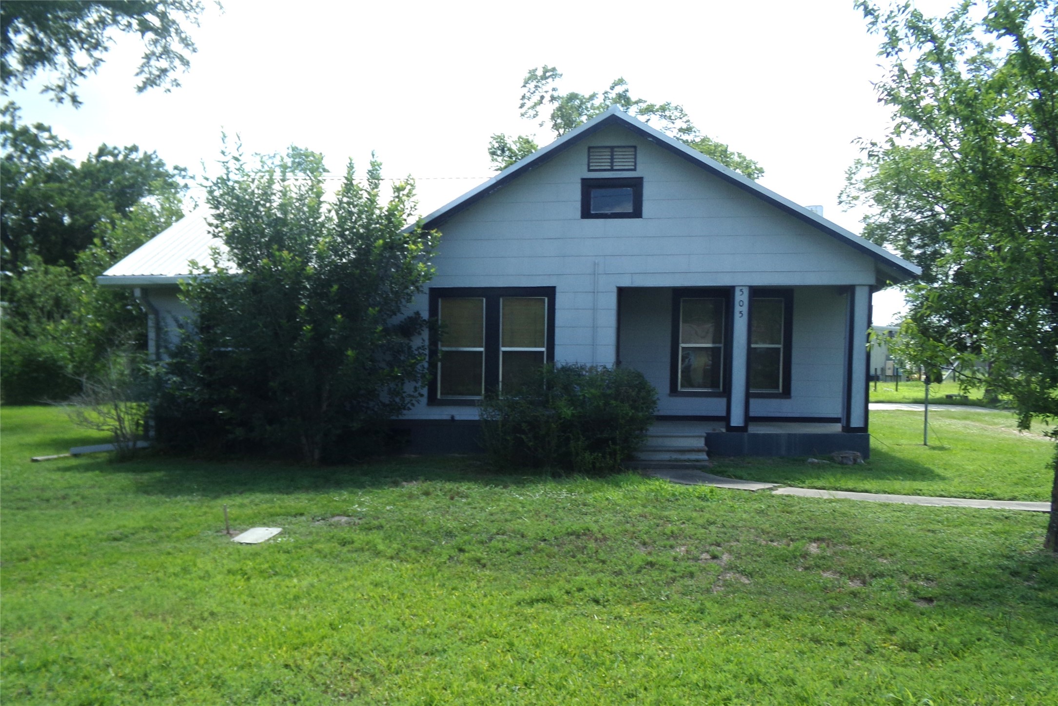 505 S Saint Andrews Street Weimar TX 78962