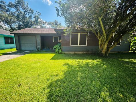 325 Cypress Street Lake Jackson TX 77566