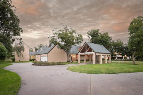 323 W Alkire Lake Drive Sugar Land TX 77478