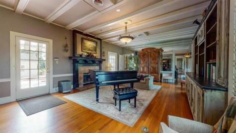 5975 Calder Avenue Beaumont TX 77706