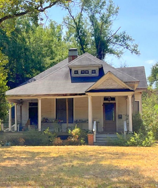 1115 E Houston Avenue Crockett TX 75835