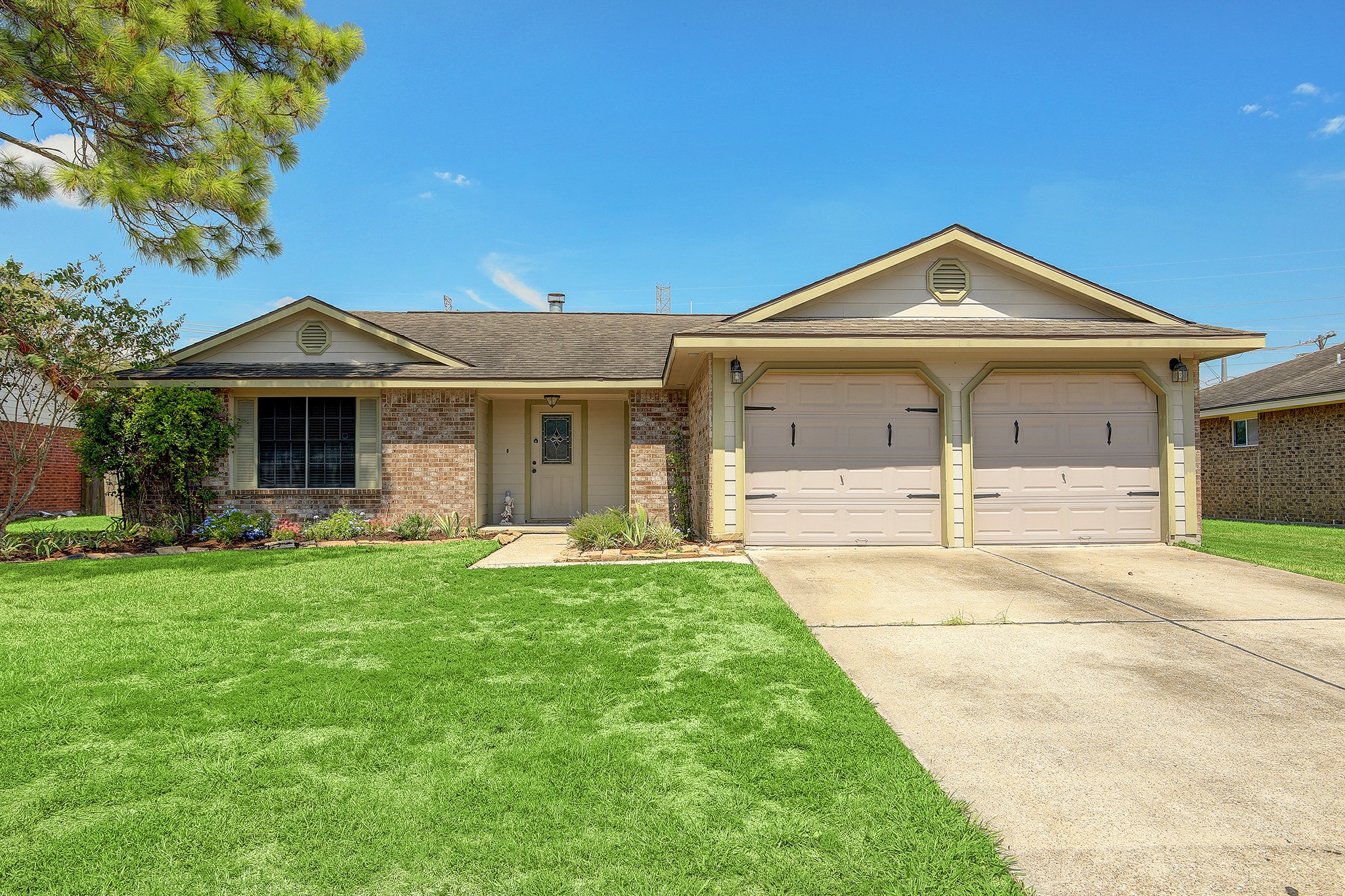 2804 Jeb Stuart Drive League City TX 77573
