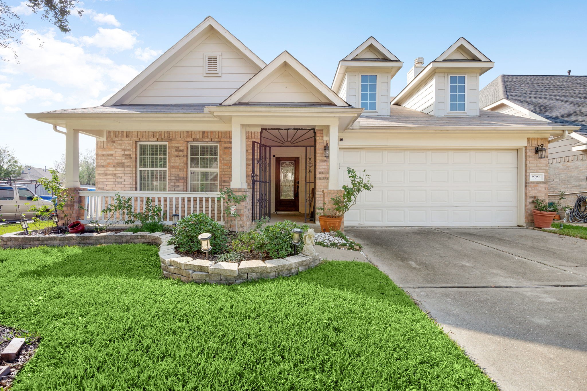 9707 Winter Bloom Lane Houston TX 77088