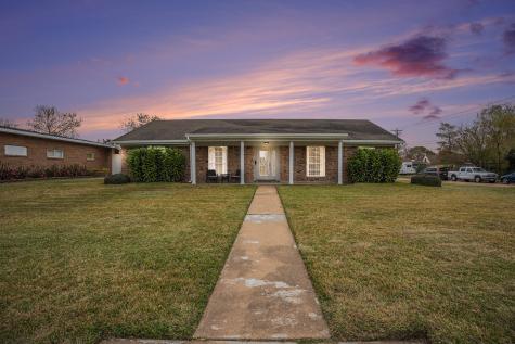 1902 18th Avenue N Texas City TX 77590