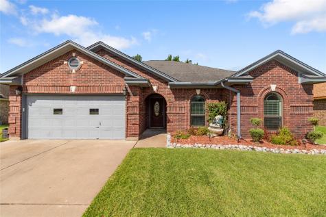 112 Bumelia Street Lake Jackson TX 77566