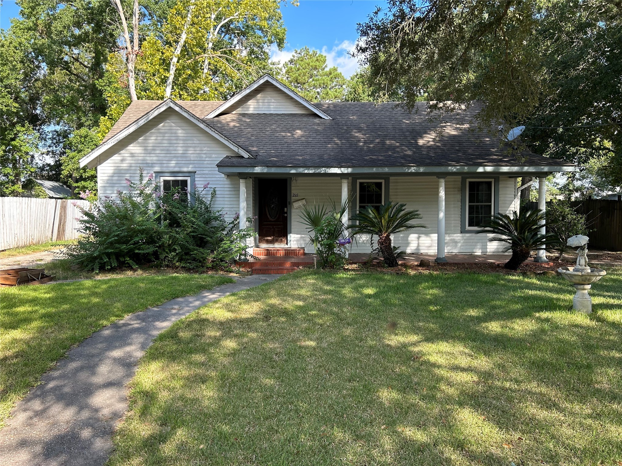 216 S William Barnett Avenue Cleveland TX 77327