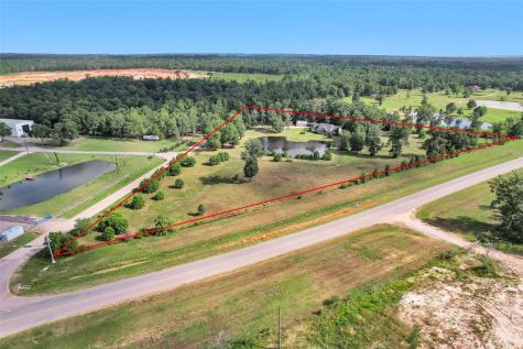 10810 Farrell Road Willis TX 77378