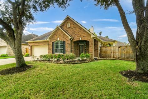 2304 Tuscany Court Pearland TX 77581