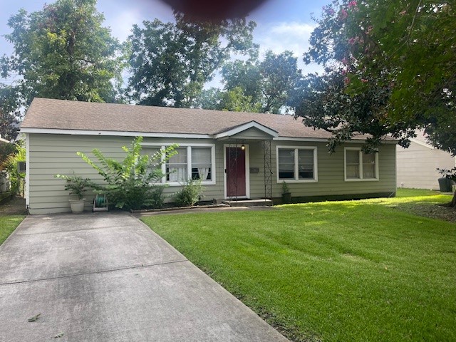 5122 Locust Street Bellaire TX 77401