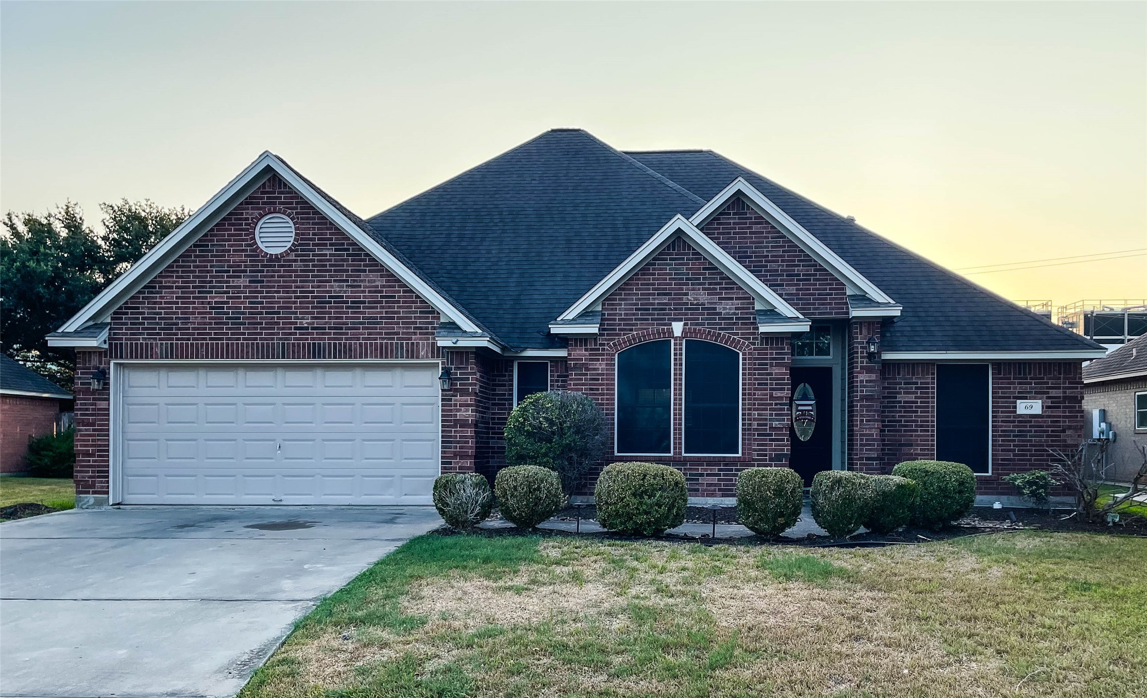 69 Tangerine Court Lake Jackson TX 77566