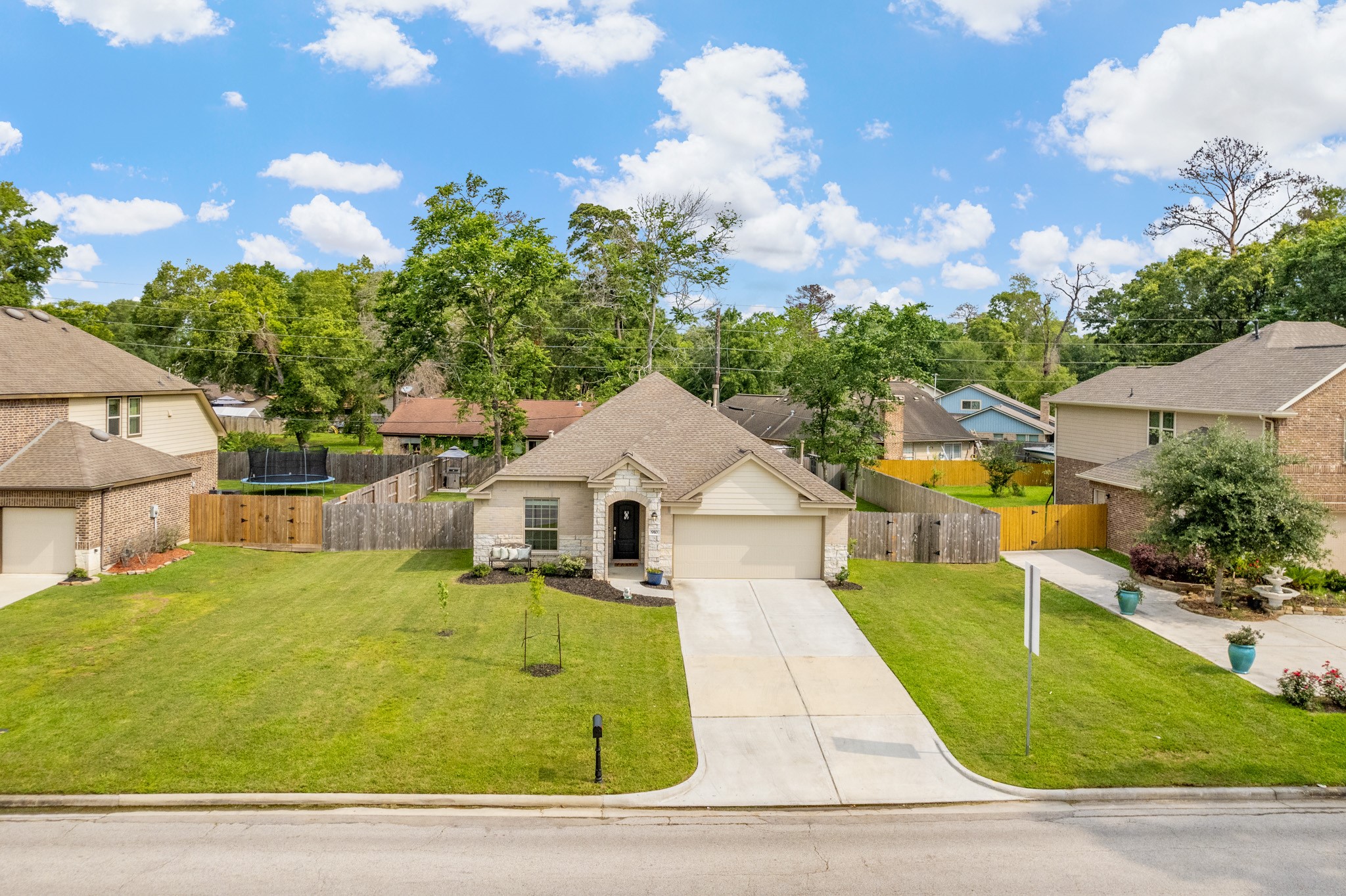 910 S Diamondhead Boulevard Crosby TX 77532