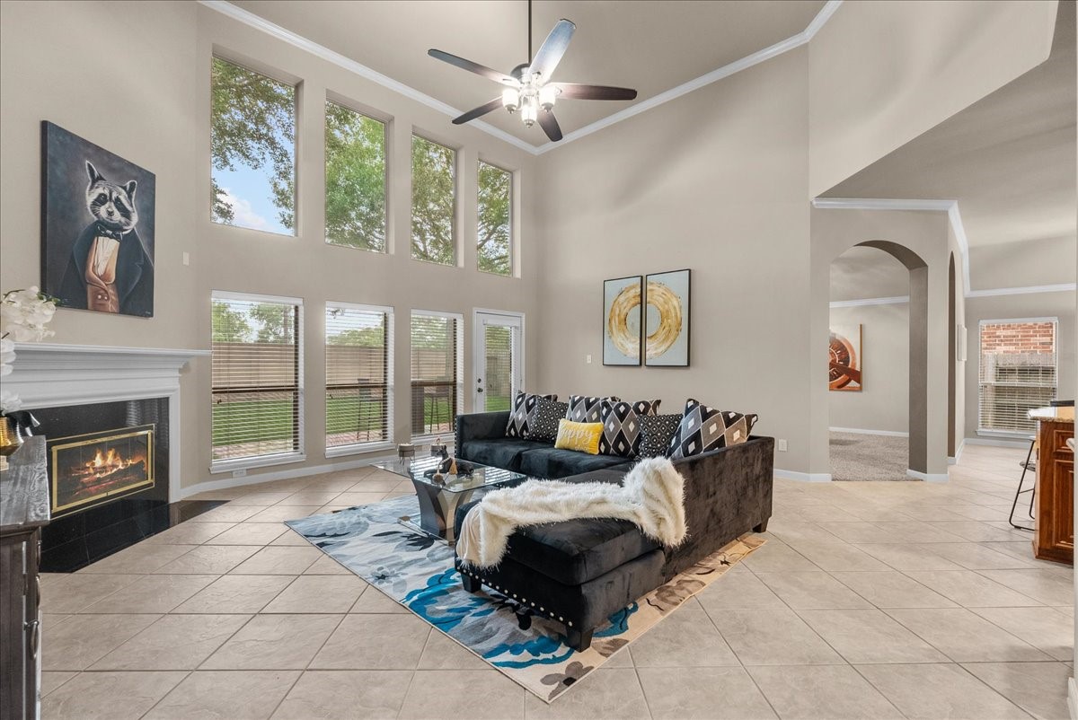 2512 Garnetfield Lane Friendswood TX 77546
