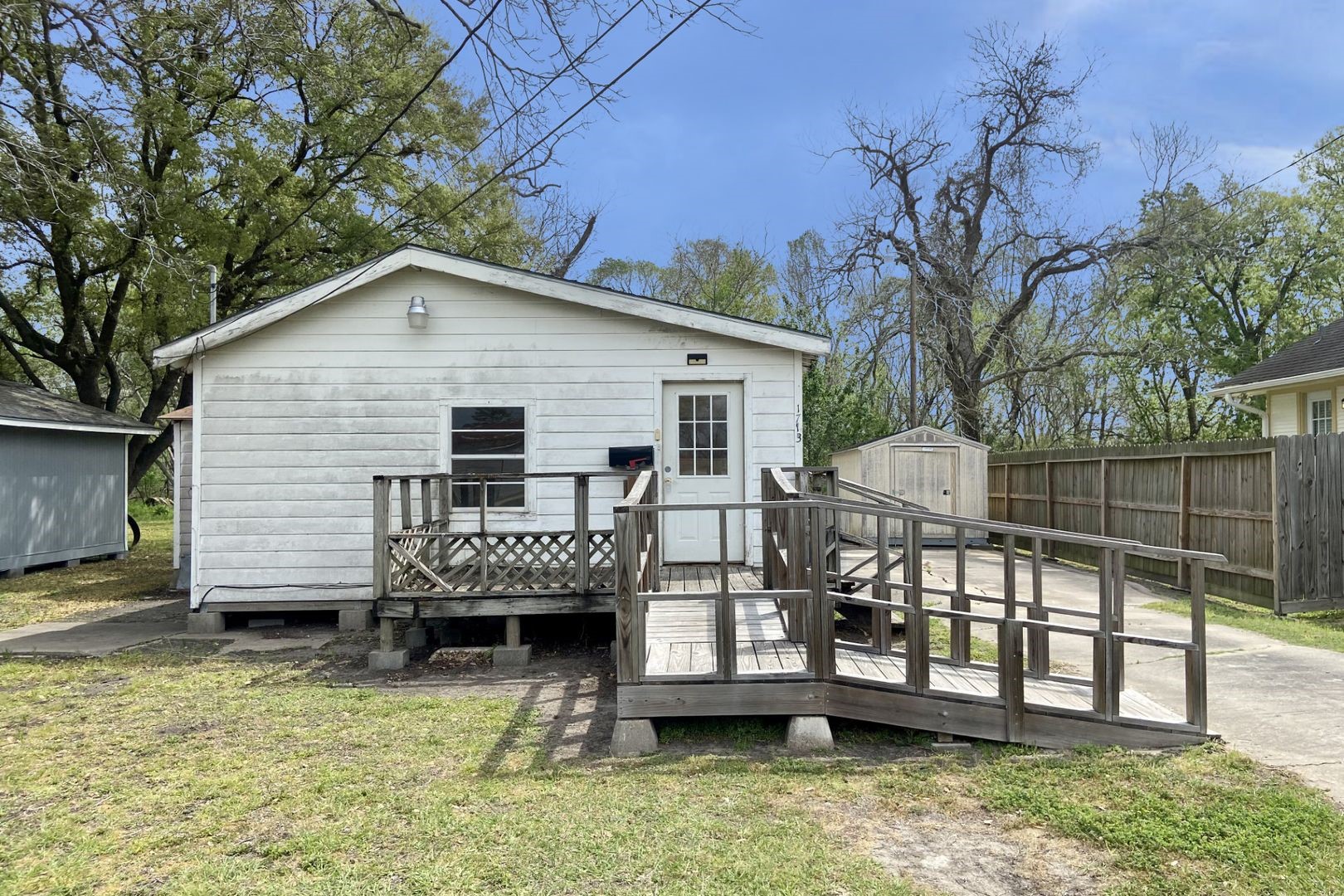 1713 Avenue I Bay City TX 77414