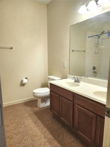 238 Remington Heights Drive Houston TX 77073