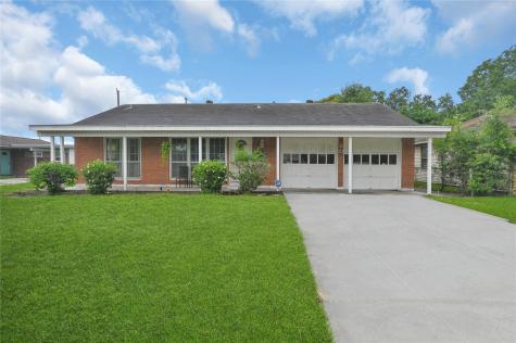 603 Lloyd Lane Baytown TX 77521