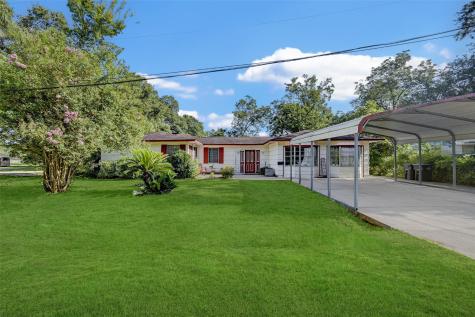 902 S Douglas Street Alvin TX 77511