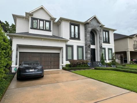 5414 Pocahontas Street Bellaire TX 77401