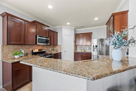 2406 Scarlet View Lane Fresno TX 77545