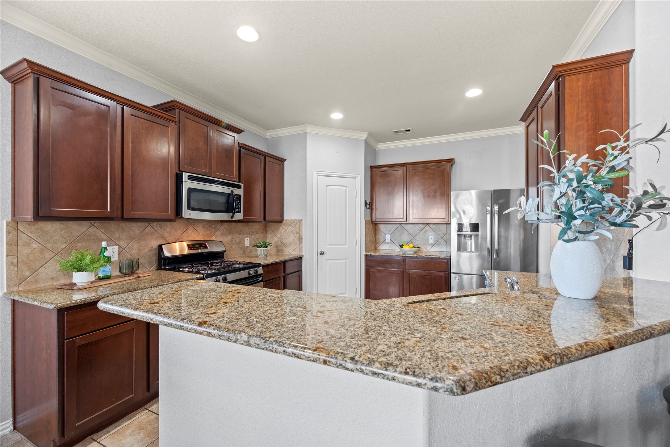 2406 Scarlet View Lane Fresno TX 77545