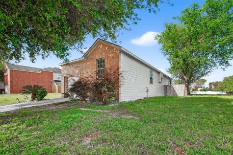 17111 Loch Raven Lane Houston TX 77060