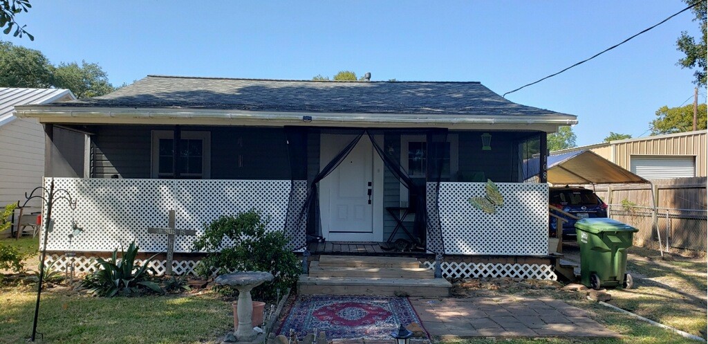 108 Merritt Street Dayton TX 77535