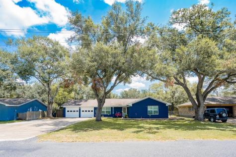 2210 Sue Street El Campo TX 77437