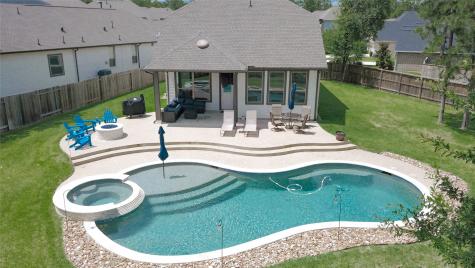 252 Crest Edge Street Montgomery TX 77316