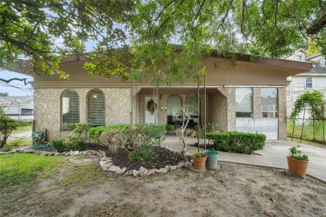 222 De Boll Street Houston TX 77022